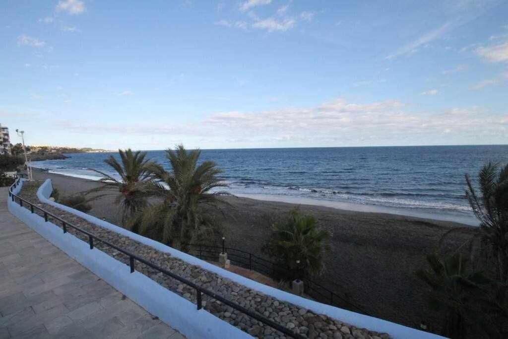 Bonito Apartamento Con Vista Al Mar Плайя-дель-Агила Экстерьер фото